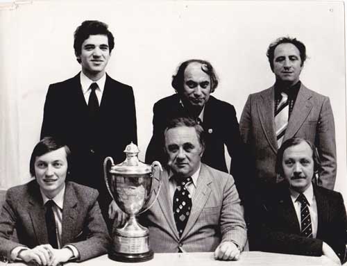 Equipo de la URSS en Malta 1980 par. Kasparov, Tal y Polugaevsky, sent. Karpov Geller y Balashov