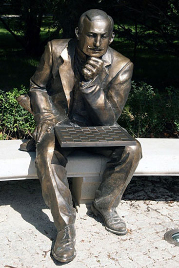 Estatua de Rubinstein en Polanica Zdroj