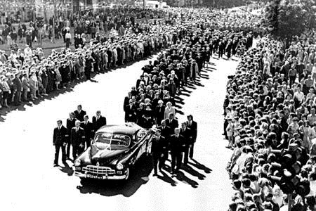 Funeral de Paul Keres en 1975