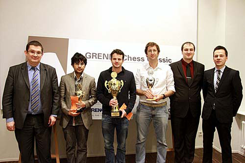 Ganadores Abierto Christian Bossert (Org.), Negi (IND), Bacrot (FRA), Felgaer (ARG), Daniel Fuchs (Árb.) y Markus Keller (Org) 