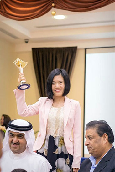 Hou Yifan, Ganadora del Grand Prix Femenino 2013-2014 