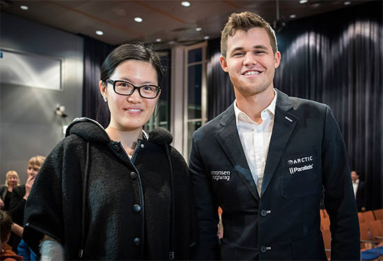 Hou Yifan y Magnus Carlsen, los dos campeones del mundo en Wijk aan Zee