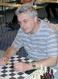 John Nunn, compitiendo por el Campeonato del Mundo de solucionistas