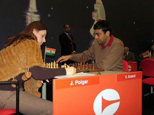Judit Polgar con Anand en Wijk aan Zee