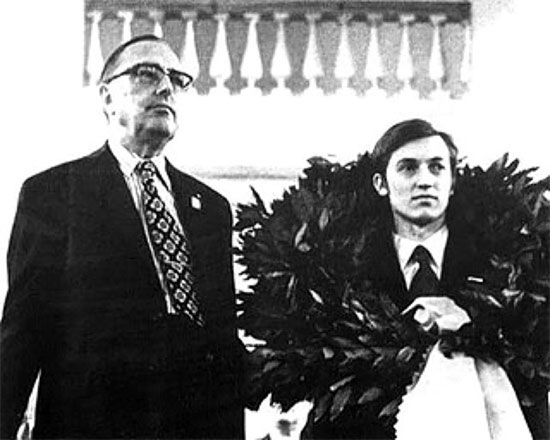 Karpov campeón del mundo en 1975