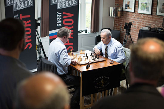 Kasparov derrota a Short por amplio margen en San Luis 2015
