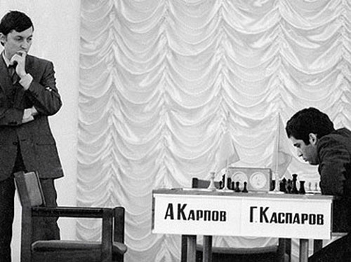 Strategia e tattica/4: Karpov-Kasparov 1985, partita 16 del match