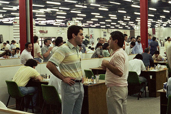 Kasparov y Vaganian Dubai 1986
