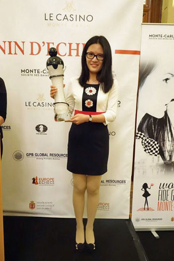 La vencedora Hou Yifan