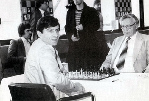 Ljubojevic vs Smyslov Londres 1984 URSS vs. Resto del mundo