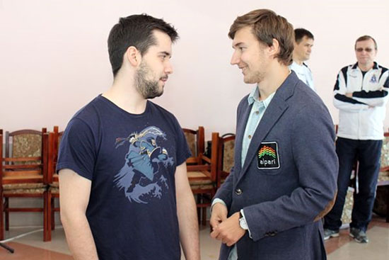 Los primeros tableros de Nuestro Patrimonio y Malaquita, Nepomniachtchi y Karjakin. Rusia 2014