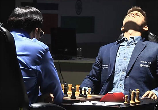 Part 11 Magnus juega 29.Ch5 y ve que está casi ganando