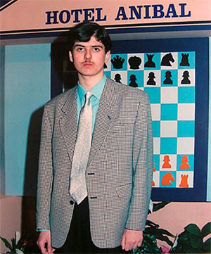 Peter Svidler, vencedor del Abierto de Linares de 1994, con 17 años