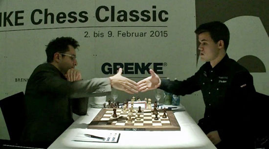 R 1 Finaliza tras 64 jugadas la partida Aronian Carlsen sin caras satisfechas