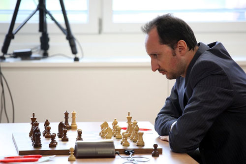 R 11 Topalov contra la Indo Benoni de Karjakin