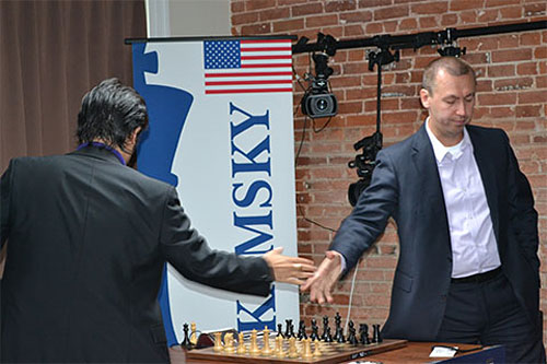R 2 Saludo distante entre Nakamura y Kamsky