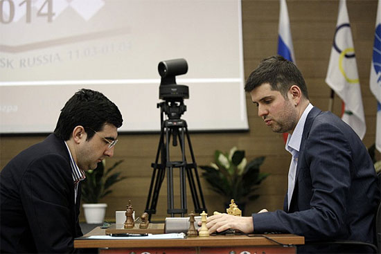 R 3 Gran batalla y excelente defensa de Kramnik ante Svidler