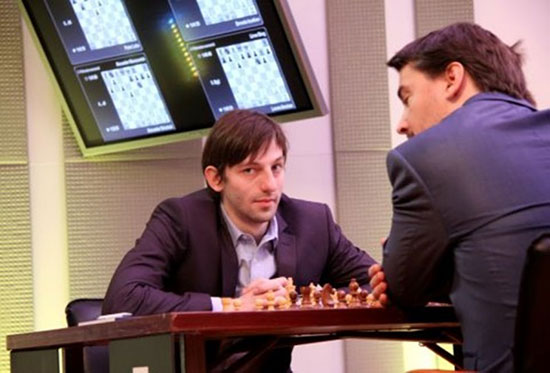 R 3 Grischuk también vence a Morozevich
