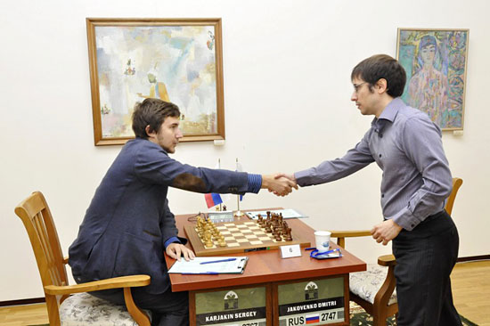 R 3 Karjakin vence a Jakovenko