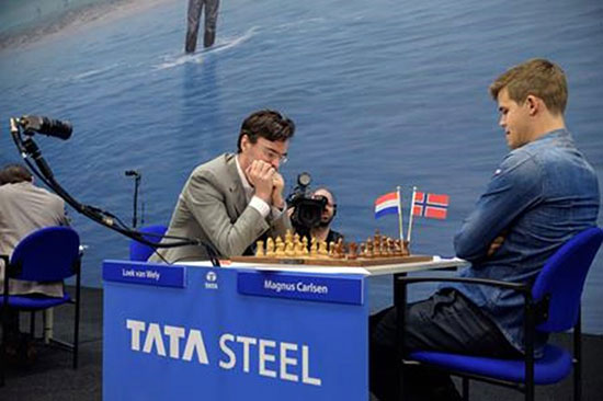 R 4 Carlsen inicia su serie de seis triunfos ante Van Wely 