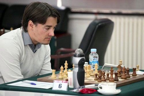 R 4 Morozevich derrota un desafortunado Gelfand