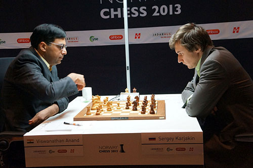 R 6 Anand no puede quebrar la Española del líder Karjakin. Norway 2013