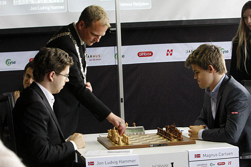 R 7 Hammer vs Carlsen. Norway 2013