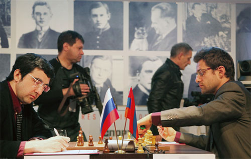 R2 Aronian vence a Kramnik