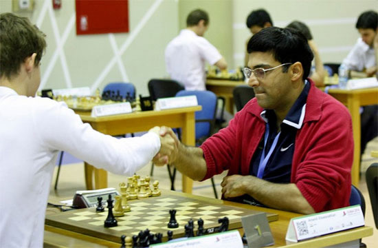 Rapid R12 Carlsen abandona ante Anand