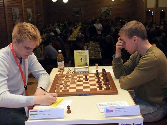 Rapport vs Laznicka, victoria crucial de Laznicka en la 8º ronda. Neckar Open 2014