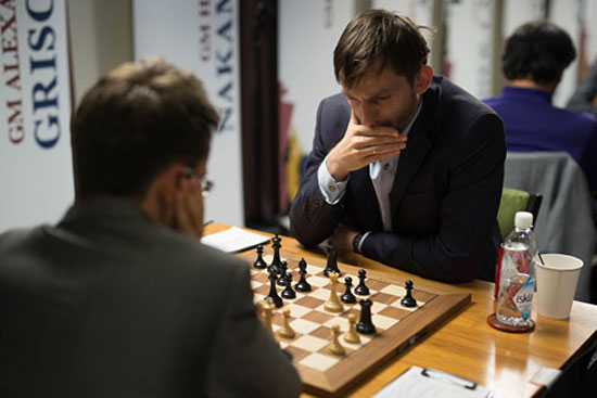 R5 Aronian pasó por dificultades ante Grischuk