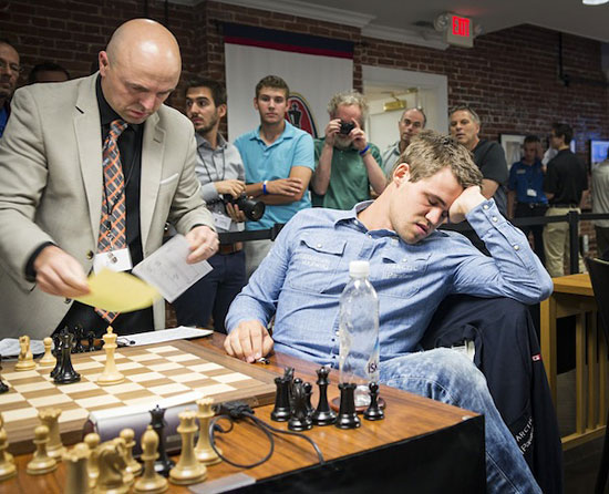 R7 Carlsen o la vívida imagen del agotamiento