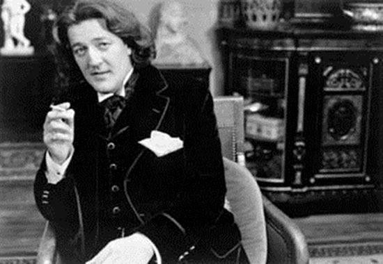 Stephen Fry en la película Wilde