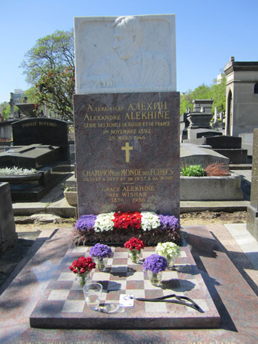 Tumba de Alekhine Cementerio de Montparnasse 