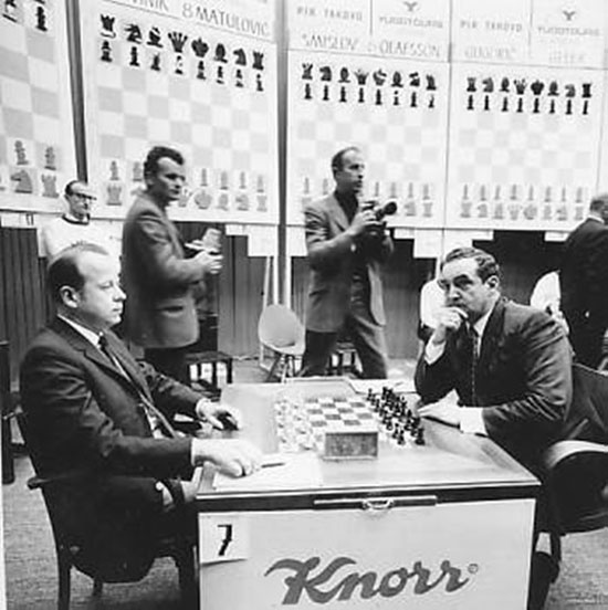 Uhlmann y Taimanov en Belgrado 1970