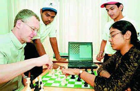 Vladimirov entrenando en la India