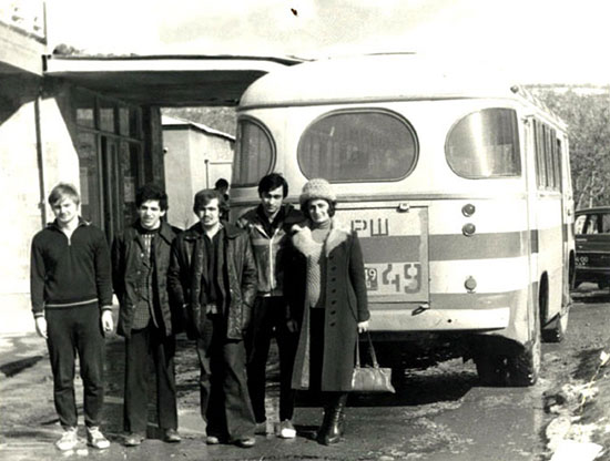 Yusupov, Kasparov, Psakhis, Azmaiparashvili y Klara Kasparova en Armenia 1979