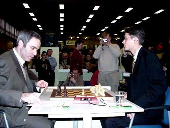 R 6 Leko vs Kasparov Wijk aan Zee 2001