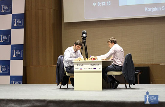 Karjakin gana la 4ª partida e iguala el match