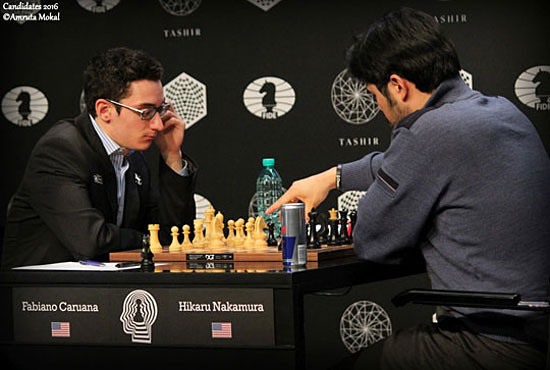 R 8 Caruana vence a Nakamura